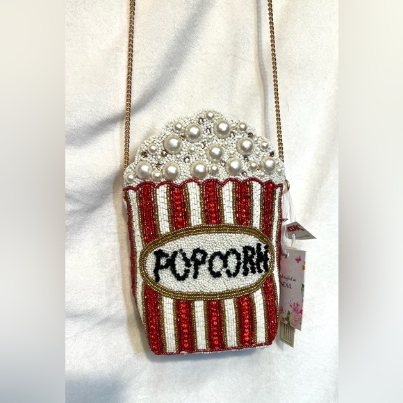 🍿🍿 MADE IN INDIA, VIRAL POPCORN BEADED BAG-NWT🍿🍿 - Picture 10 of 10